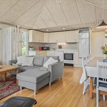 Fy119-bogense-vildrosevej-28 Bogense