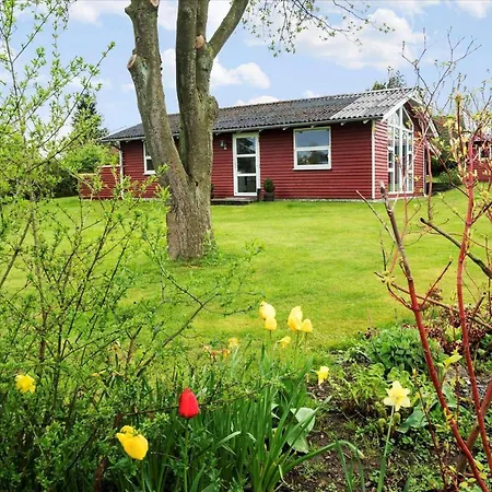 Holiday home Fy119-bogense-vildrosevej-28