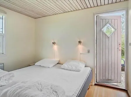 Fy119-bogense-vildrosevej-28 Feriehus *